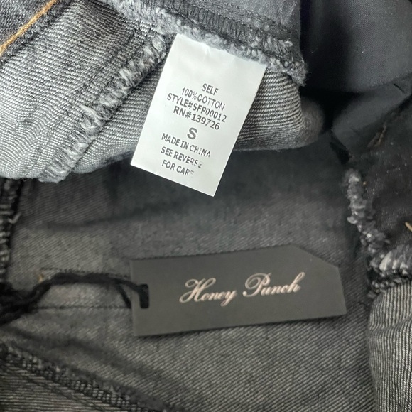 Honey punch shorts - Picture 2 of 2